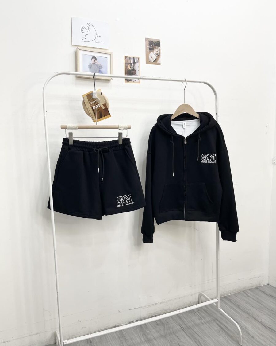 SIMPLE MINDSET JACKET+SHORTS