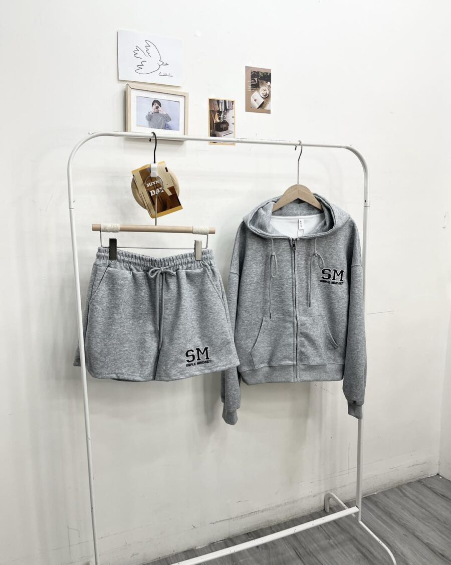SIMPLE MINDSET JACKET+SHORTS